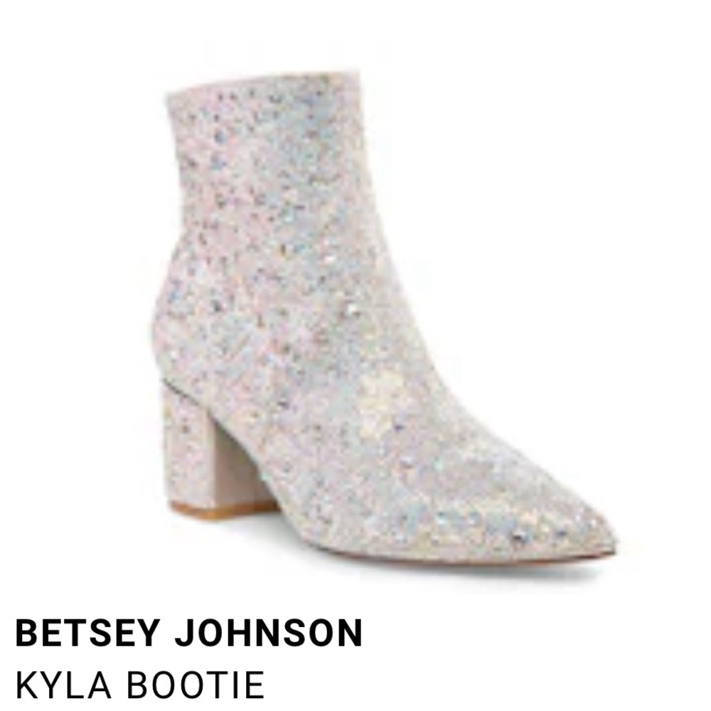 Betsy Johnson Kyla Bootie U.S. size 8 (never worn)